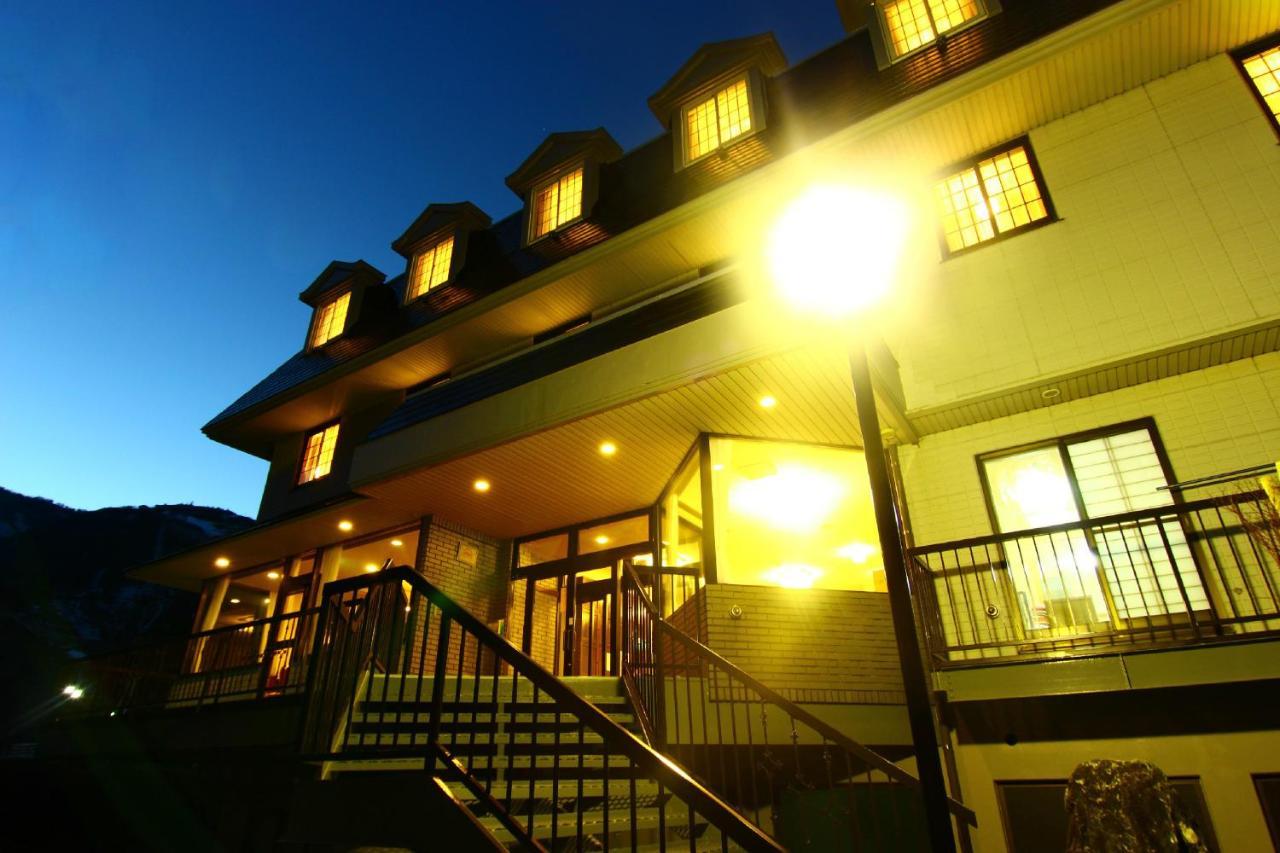 Hotel Utopia Yuzawa  Exteriör bild